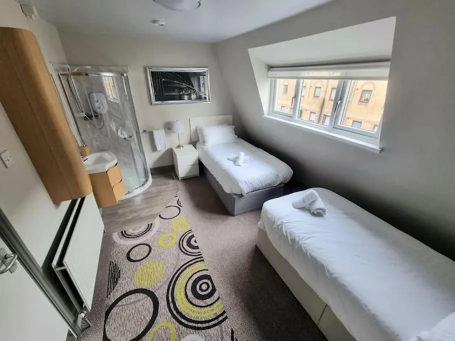 Cardiff Bay Townhouse Whole Property