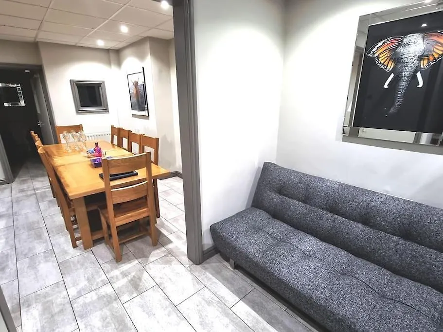 Cardiff Bay Townhouse Whole Property Semesterbostad